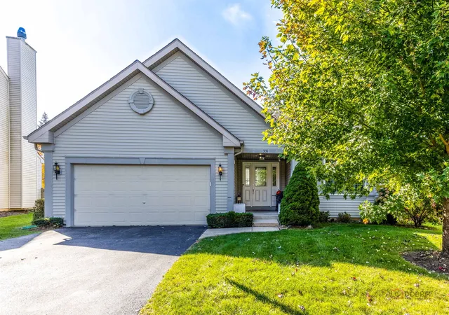Photo 2 of Single family home for sale at 331 Woodhill Ln, Lake Villa, IL 60046 | MLS# 12792598 | Listing updated on 2026-10-29