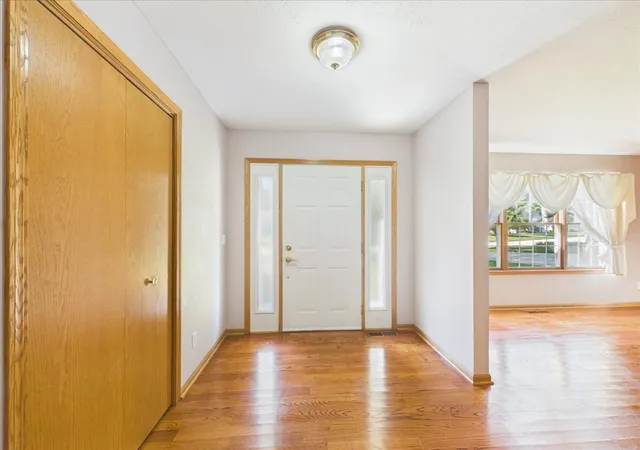 Photo 4 of Single family home for sale at 901 Indian Dancer Trl, Belvidere, IL 61008 | MLS# 12792625 | Listing updated on 2026-10-27