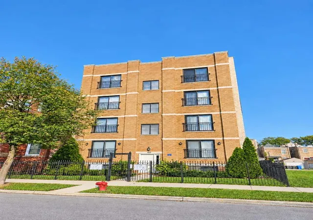 Condo for sale at 4925 S Forrestville Ave #2S, Chicago, IL 60615 | MLS# 12792646