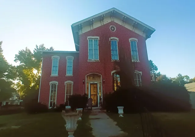 Photo 1 of Single family home for sale at 309 N Edward St, Decatur, IL 62522 | MLS# 12792651 | Listing updated on 2026-10-29