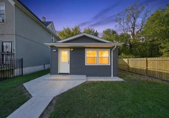 Photo 1 of Single family home for sale at 7512 S Parnell Ave, Chicago, IL 60620 | MLS# 12792674 | Listing updated on 2026-10-30