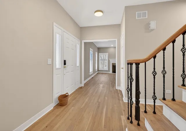 Photo 2 of Single family home for sale at 25138 N Pawnee Rd, Barrington, IL 60010 | MLS# 12792675 | Listing updated on 2026-10-29