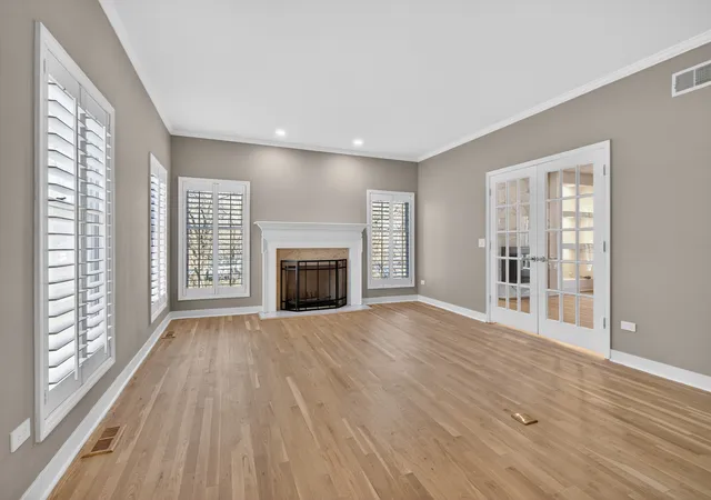Photo 3 of Single family home for sale at 25138 N Pawnee Rd, Barrington, IL 60010 | MLS# 12792675 | Listing updated on 2026-10-29