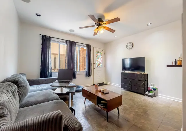 Photo 4 of Townhouse for sale at 4038 Fitzjames Walk, Oak Lawn, IL 60453 | MLS# 12792695 | Listing updated on 2026-10-29