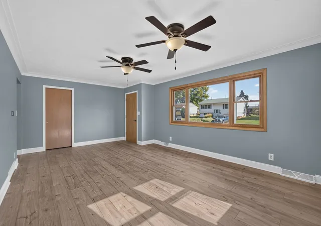Photo 3 of Single family home for sale at 814 12th Street, Silvis, IL 61282 | MLS# 12792716 | Listing updated on 2026-10-27