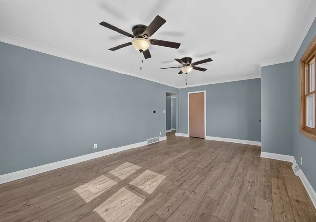 Photo 4 of Single family home for sale at 814 12th Street, Silvis, IL 61282 | MLS# 12792716 | Listing updated on 2026-10-27