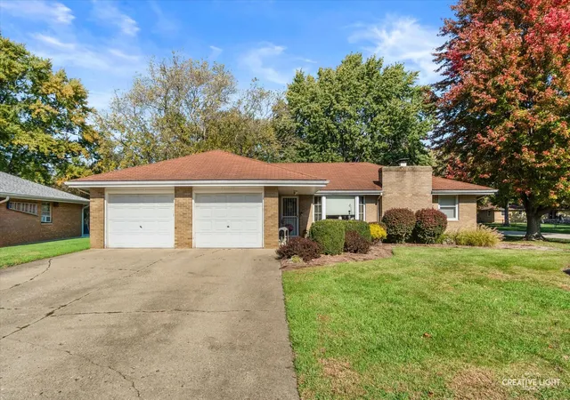 Single family home for sale at 301 Maple St, Sugar Grove, IL 60554 | MLS# 12792731