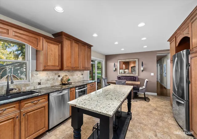 Photo 4 of Single family home for sale at 301 Maple St, Sugar Grove, IL 60554 | MLS# 12792731 | Listing updated on 2026-10-28