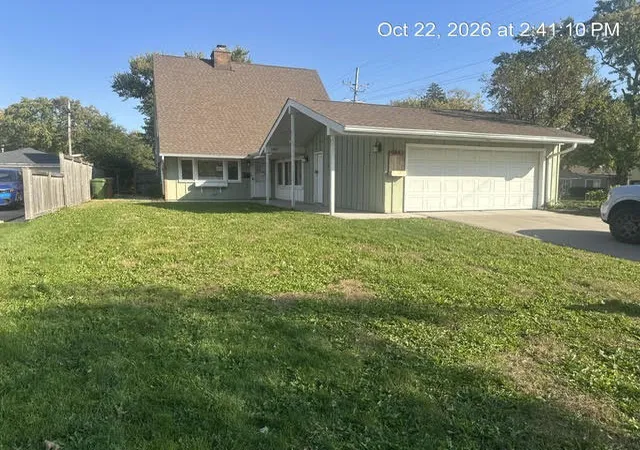 Single family home for sale at 9843 Tulley Ave, Oak Lawn, IL 60453 | MLS# 12792748