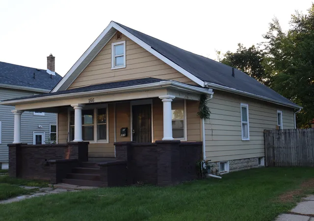 Photo 1 of Single family home for sale at 1516 Price St, Rockford, IL 61103 | MLS# 12792756 | Listing updated on 2026-10-23