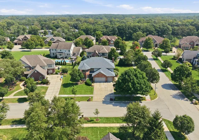 Photo 2 of Single family home for sale at 20015 Red Oak Dr, Mokena, IL 60448 | MLS# 12792763 | Listing updated on 2026-10-29