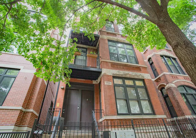 Condo for sale at 1735 W Erie St #3N, Chicago, IL 60622 | MLS# 12792771