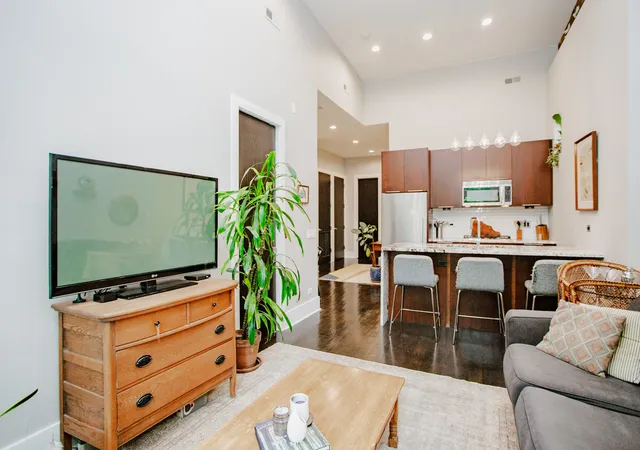 Photo 2 of Condo for sale at 1735 W Erie St #3N, Chicago, IL 60622 | MLS# 12792771 | Listing updated on 2026-10-23