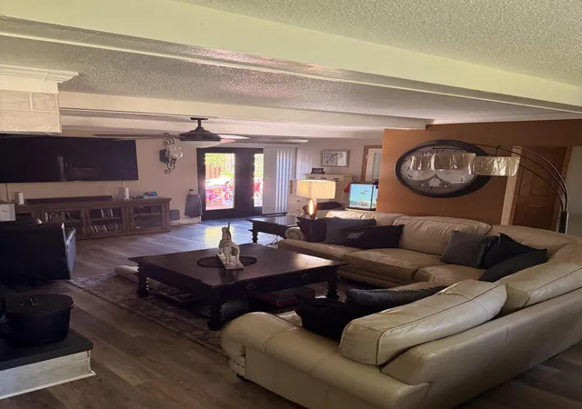 Photo 3 of Single family home for sale at 1080 W Woodbine Cir, Galesburg, IL 61401 | MLS# 12792790 | Listing updated on 2026-10-29