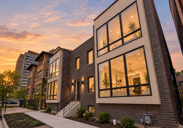 Townhouse for sale at 4717 S Ingleside Ave, Chicago, IL 60615 | MLS# 12792798