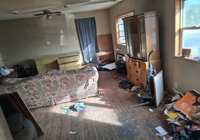 Photo 3 of Single family home for sale at 302 N Springfield Ave, Rockford, IL 61101 | MLS# 12792806 | Listing updated on 2026-10-29