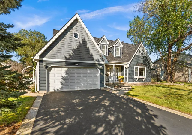 Photo 2 of Single family home for sale at 431 Ozier Dr, Batavia, IL 60510 | MLS# 12792825 | Listing updated on 2026-10-27