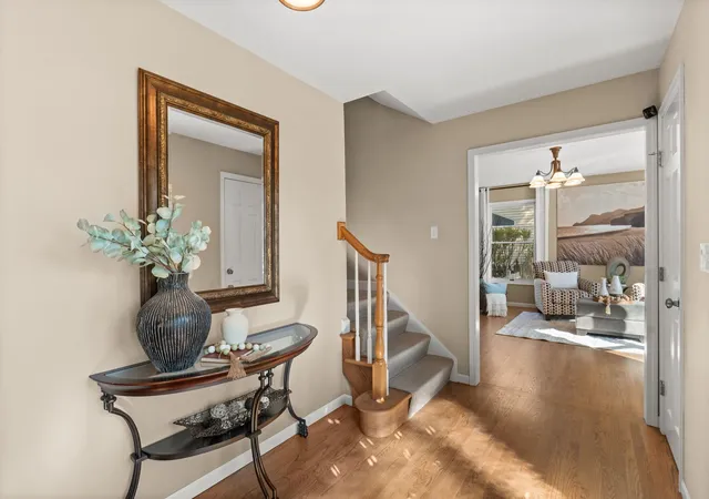 Photo 3 of Single family home for sale at 431 Ozier Dr, Batavia, IL 60510 | MLS# 12792825 | Listing updated on 2026-10-27