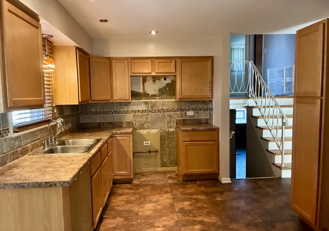 Photo 4 of Single family home for sale at 738 E 158th Street, South Holland, IL 60473 | MLS# 12792836 | Listing updated on 2026-10-24