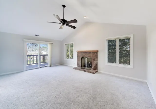 Photo 4 of Condo for sale at 1671 N Courtland Dr #1671, Arlington Heights, IL 60004 | MLS# 12792850 | Listing updated on 2026-10-29
