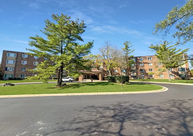 Condo for sale at 1500 Robin Cir #206, Hoffman Estates, IL 60169 | MLS# 12792854