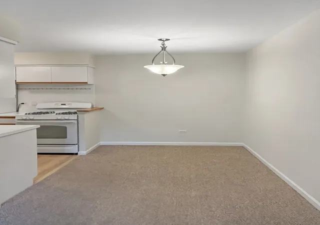 Photo 4 of Condo for sale at 1500 Robin Cir #206, Hoffman Estates, IL 60169 | MLS# 12792854 | Listing updated on 2026-10-23
