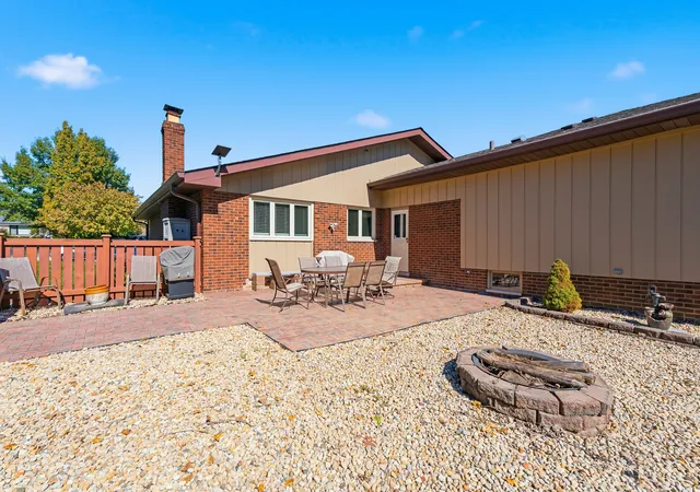 Photo 1 of Single family home for sale at 13821 W Dublin Dr, Homer Glen, IL 60491 | MLS# 12792856 | Listing updated on 2026-10-27