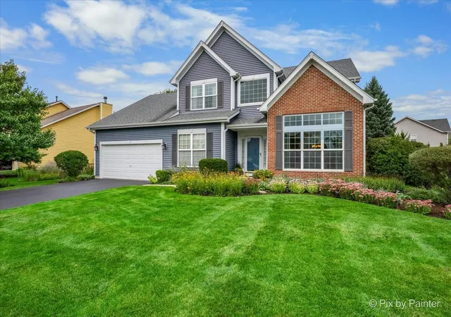 Single family home for sale at 1173 Sandalwood Ln, Crystal Lake, IL 60014 | MLS# 12792857