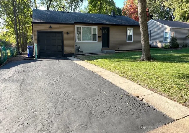 Photo 1 of Single family home for sale at 526 Crest St, Wheaton, IL 60187 | MLS# 12792871 | Listing updated on 2026-10-24