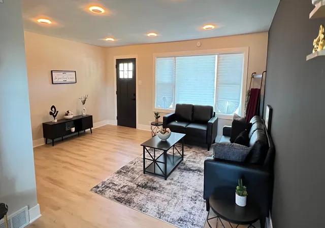 Photo 2 of Single family home for sale at 526 Crest St, Wheaton, IL 60187 | MLS# 12792871 | Listing updated on 2026-10-24