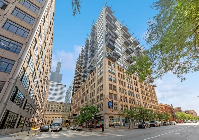 Condo for sale at 565 W Quincy St #1216, Chicago, IL 60661 | MLS# 12792873
