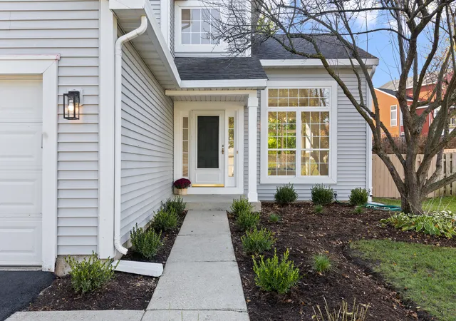 Photo 2 of Single family home for sale at 428 Harvest Gate, Lake In The Hills, IL 60156 | MLS# 12792898 | Listing updated on 2026-10-28