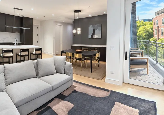 Photo 3 of Condo for sale at 2643 N Hermitage Ave #206, Chicago, IL 60614 | MLS# 12792899 | Listing updated on 2026-10-25