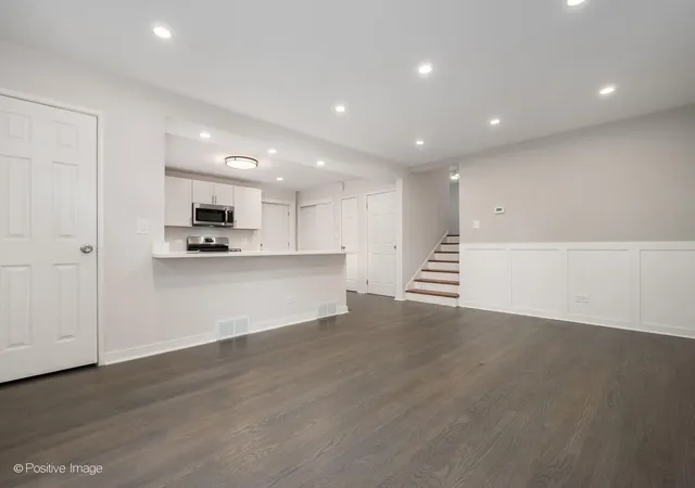 Photo 4 of Single family home for sale at 9136 S Union Ave, Chicago, IL 60620 | MLS# 12792902 | Listing updated on 2026-10-29