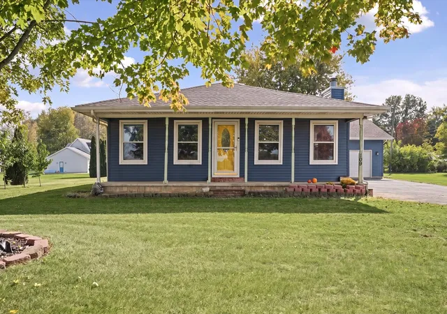 Photo 2 of Single family home for sale at 109 E Old Route 47, Cisco, IL 61830 | MLS# 12792918 | Listing updated on 2026-10-28