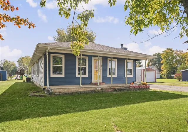 Photo 3 of Single family home for sale at 109 E Old Route 47, Cisco, IL 61830 | MLS# 12792918 | Listing updated on 2026-10-28