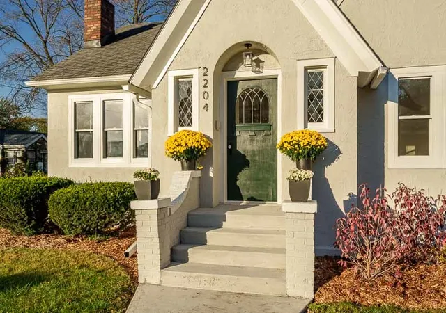 Photo 2 of Single family home for sale at 2204 Grant Ave, Rockford, IL 61103 | MLS# 12792919 | Listing updated on 2026-10-24