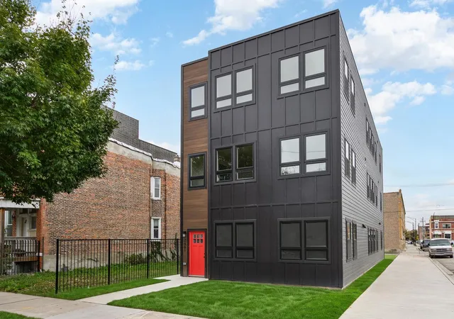 Multi family home for sale at 2661 W Monroe St, Chicago, IL 60612 | MLS# 12792923