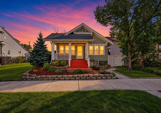 Photo 1 of Single family home for sale at 565 N Ingraham Ave, Calumet City, IL 60409 | MLS# 12792949 | Listing updated on 2026-10-27