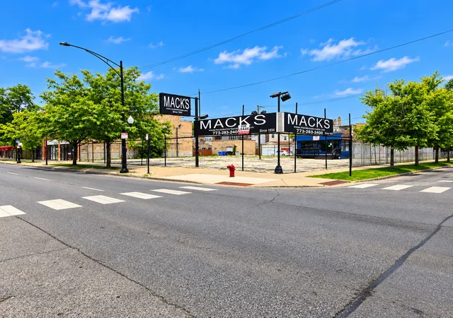 Photo 4 of Land for sale at 2901 N Cicero Ave, Chicago, IL 60641 | MLS# 12792968 | Listing updated on 2026-10-27