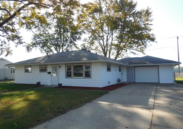 Single family home for sale at 501 W 20th Street, Rock Falls, IL 61071 | MLS# 12792972