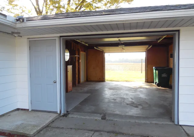 Photo 2 of Single family home for sale at 501 W 20th Street, Rock Falls, IL 61071 | MLS# 12792972 | Listing updated on 2026-10-26