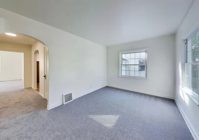 Photo 3 of Single family home for sale at 225 S Aldine Ave, Elgin, IL 60123 | MLS# 12792974 | Listing updated on 2026-10-28