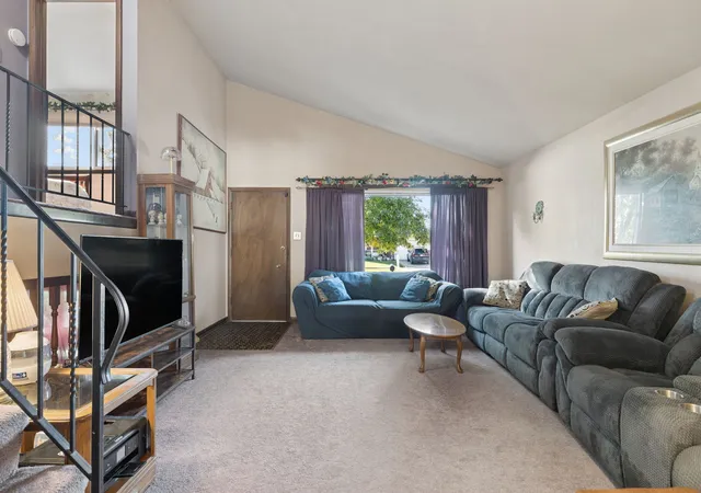 Photo 3 of Single family home for sale at 6412 181st Street, Tinley Park, IL 60477 | MLS# 12793020 | Listing updated on 2026-10-30