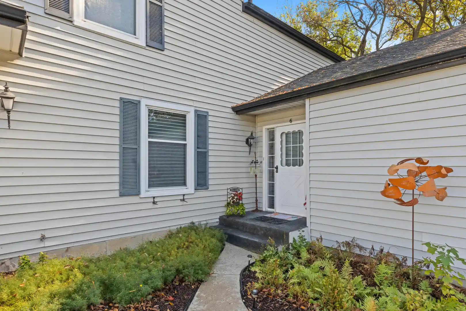 Listing Photo 1 - Condo for sale in 4621 High Pt Dr located at 4621 High Pt Dr, Rockford, IL 61114 - Unit 4621 High Point Dr