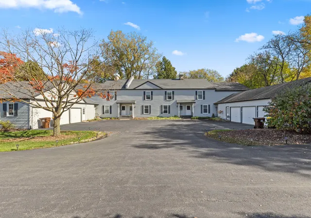 Photo 2 of Condo for sale at 4621 High Point Dr #6, Rockford, IL 61114 | MLS# 12793038 | Listing updated on 2026-10-23