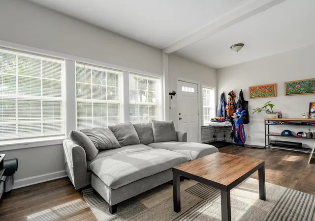 Photo 2 of Single family home for sale at 4642 W Warwick Ave, Chicago, IL 60641 | MLS# 12793055 | Listing updated on 2026-10-29