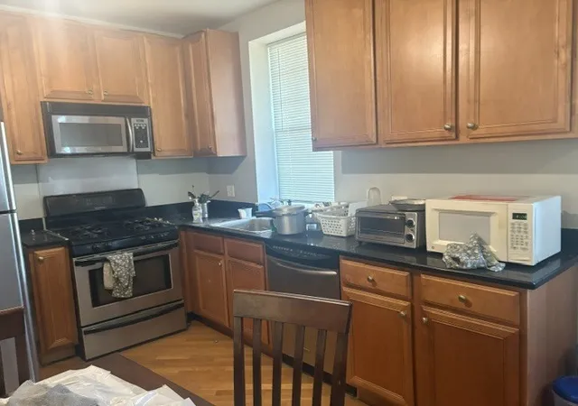 Photo 4 of Condo for sale at 6257 N Mozart St #3, Chicago, IL 60659 | MLS# 12793067 | Listing updated on 2026-10-24
