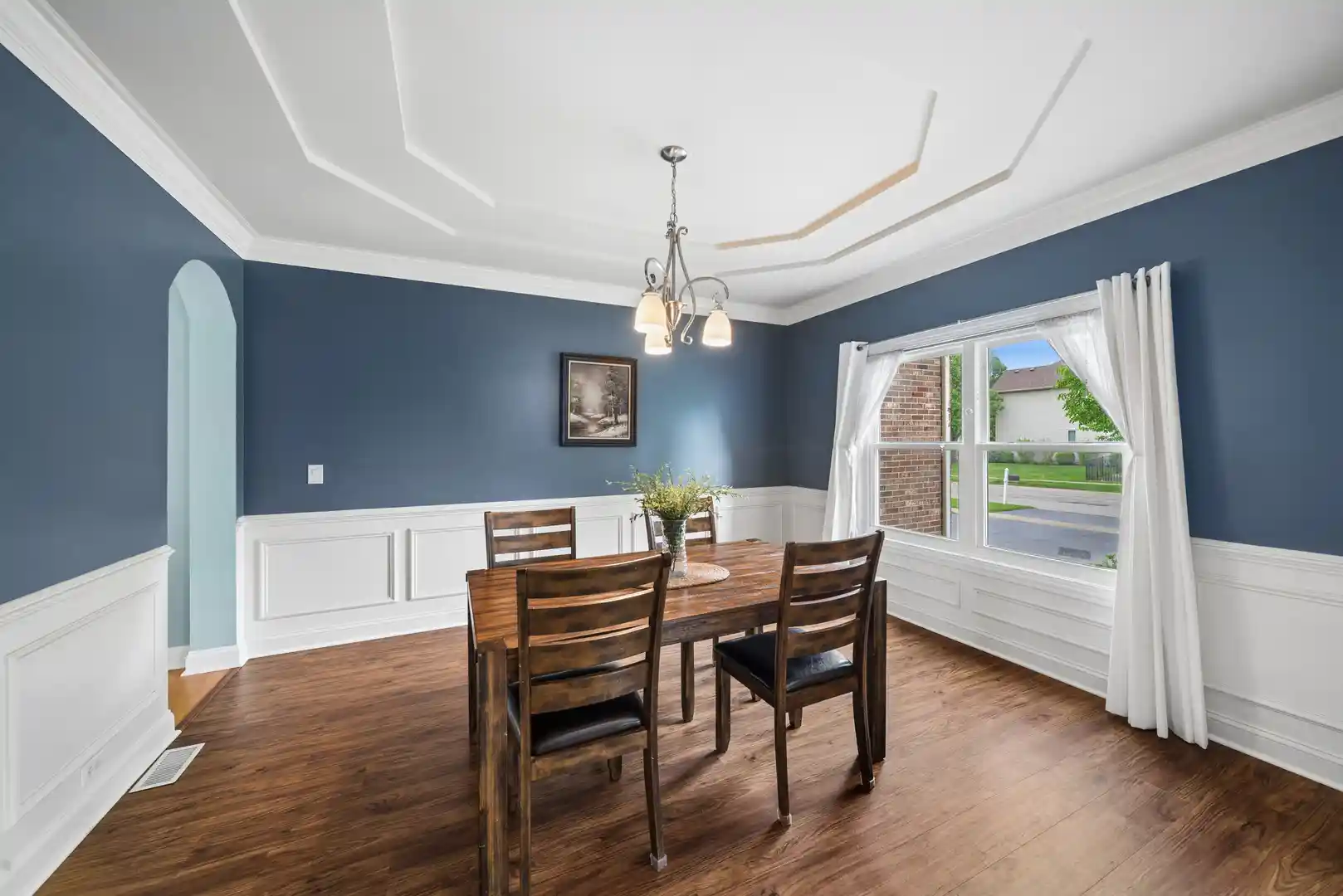 Photo 4 of Single family home for sale at 115 Pineridge Dr S, Oswego, IL 60543 | MLS# 12793068 | Listing updated on 2026-10-23