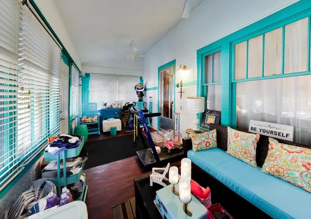 Photo 2 of Single family home for sale at 919 N Lorel Ave, Chicago, IL 60651 | MLS# 12793073 | Listing updated on 2026-10-28